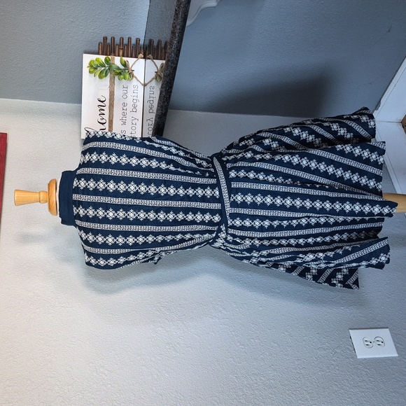 Embroidered Navy and White Sleeveless Shirt Dress | Size XL - Picture 3 of 7